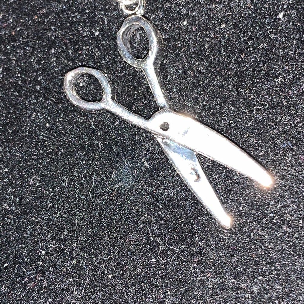Scissors Charm Pendant - Picture 5 of 5